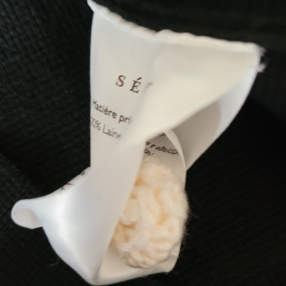 La Maille Sezane

Sezane Merino Wool Crew Neck Sweater w Buttons, Sz S - Picture 10 of 12